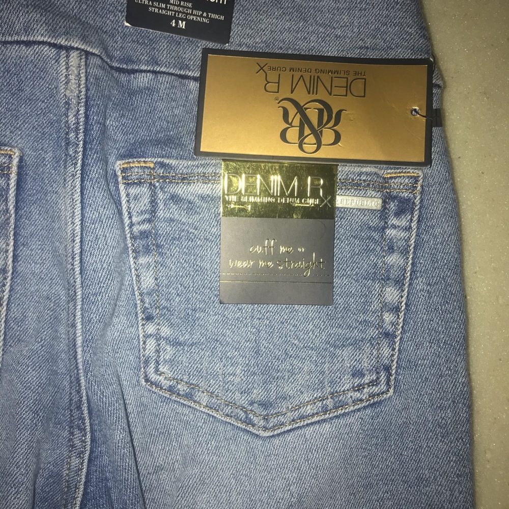 Women’s Rock and Republic  blue jeans
